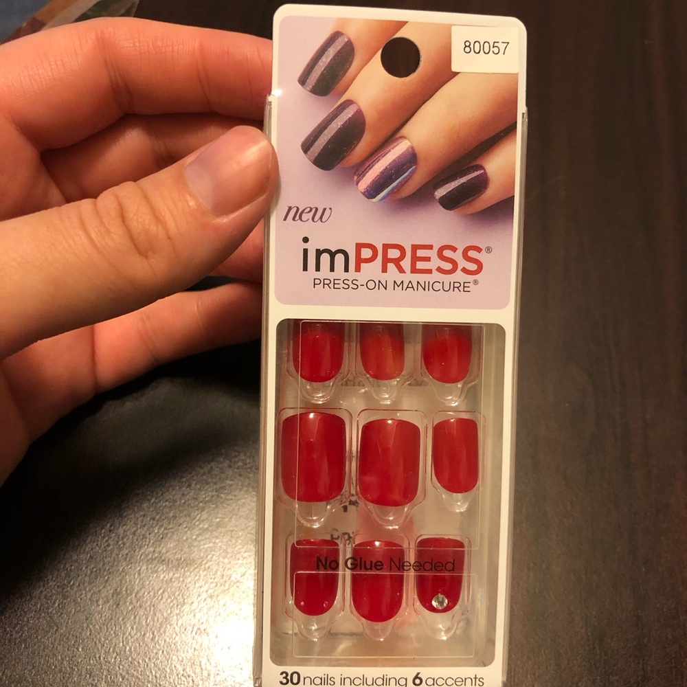 imPRESS Press-On Manicure Nails in Bright Red